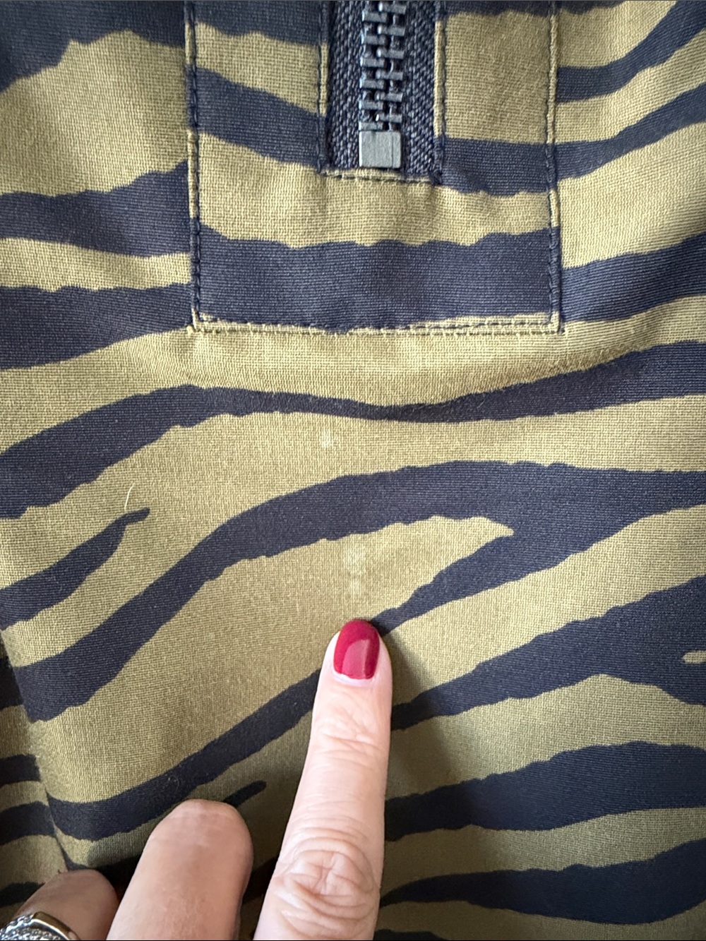 Veronica Beard Short Zebra Dreas - Picture 7 of 8